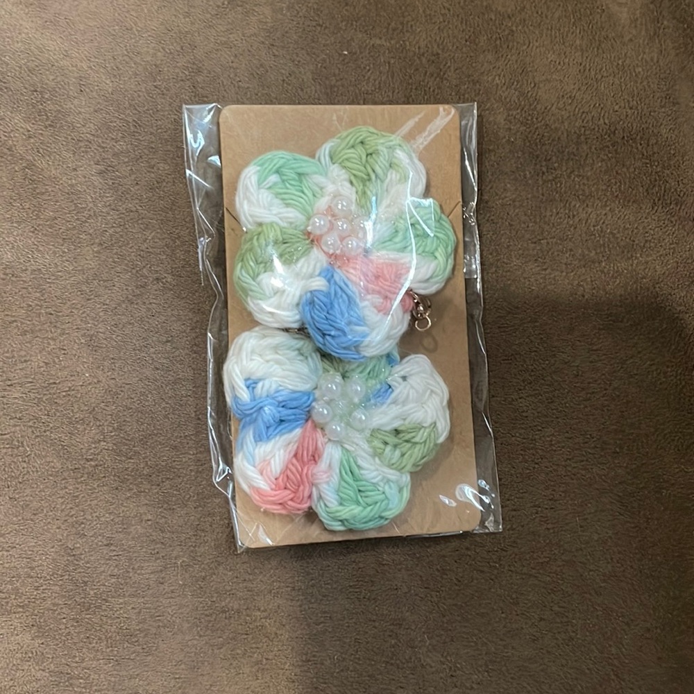 Pastel crochet flower earrings